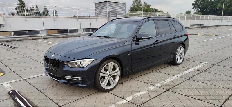 Gebraucht BMW 328 245 PS (180 kW) 2014 Blau Kombi