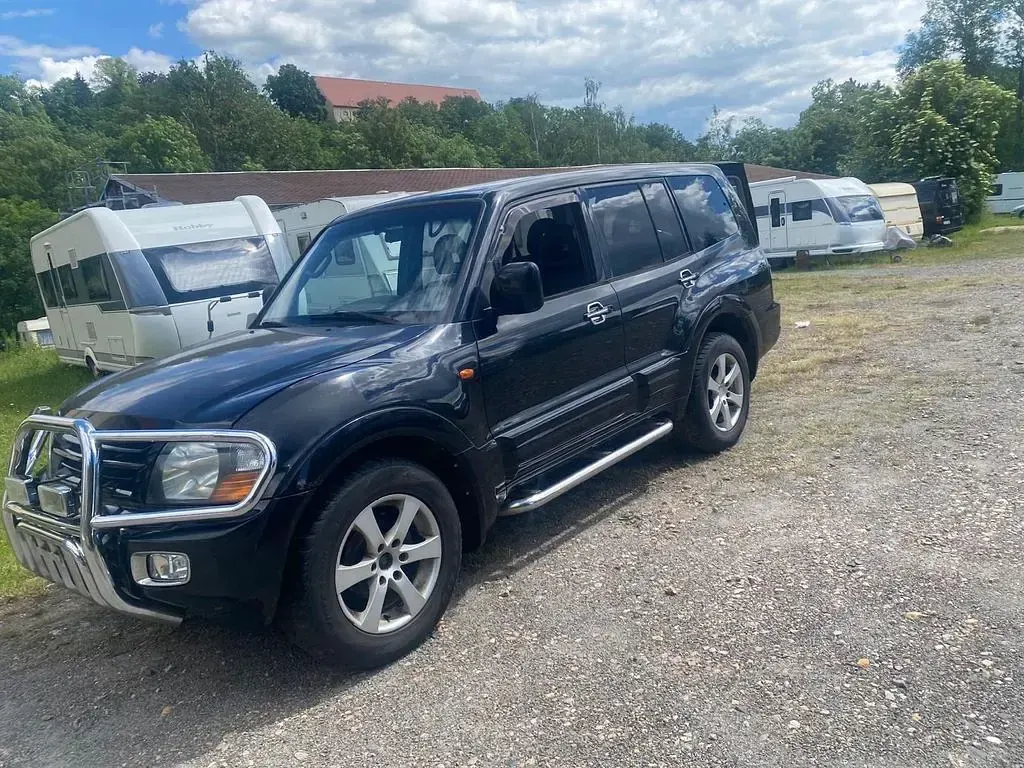 Gebraucht Mitsubishi Pajero 160 PS (117 kW) 2001 Schwarz SUV