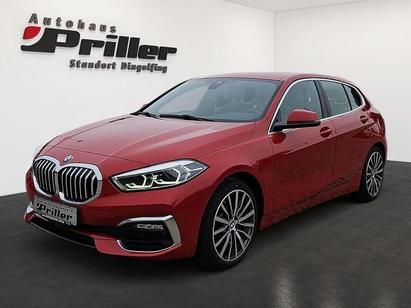 Melbournerot Gebraucht 2021 BMW 120 Luxury Line Kleinwagen | 29.900 € (Etwas zu teuer) - Bild 1/4