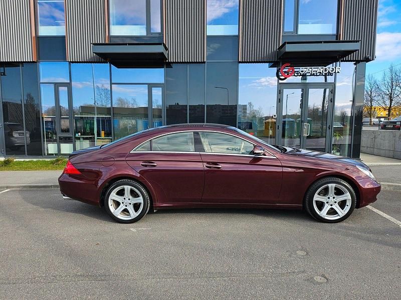 Gebraucht Mercedes CLS320 224 PS (164 kW) 2006 Rot Coupé
