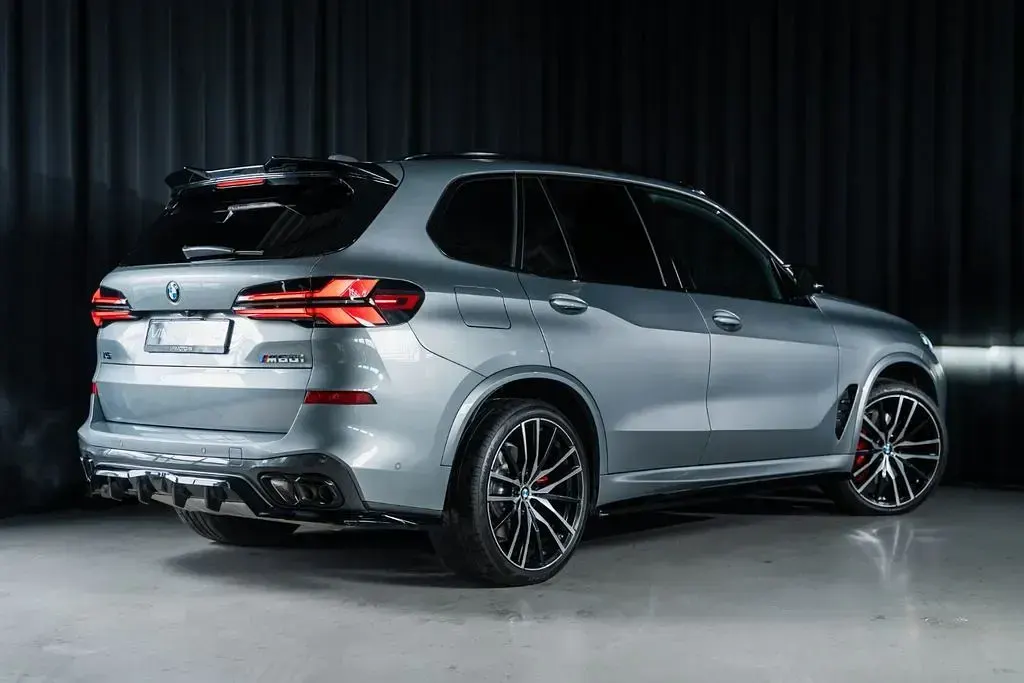 Gebraucht BMW X5 Performance 530 PS (389 kW) 2024 Grau SUV
