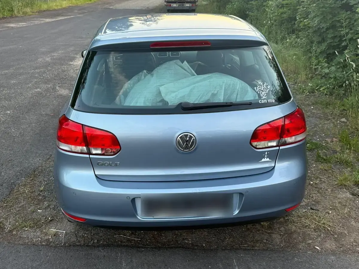 Gebraucht VW Golf VI 80 PS (58 kW) 2009 Blau Kleinwagen
