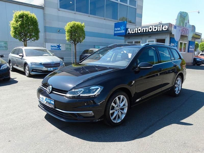 Deep black perleffekt Gebraucht 2019 VW Golf VII Highline Kombi | 13.980 € (Guter Preis) - Bild 1/4
