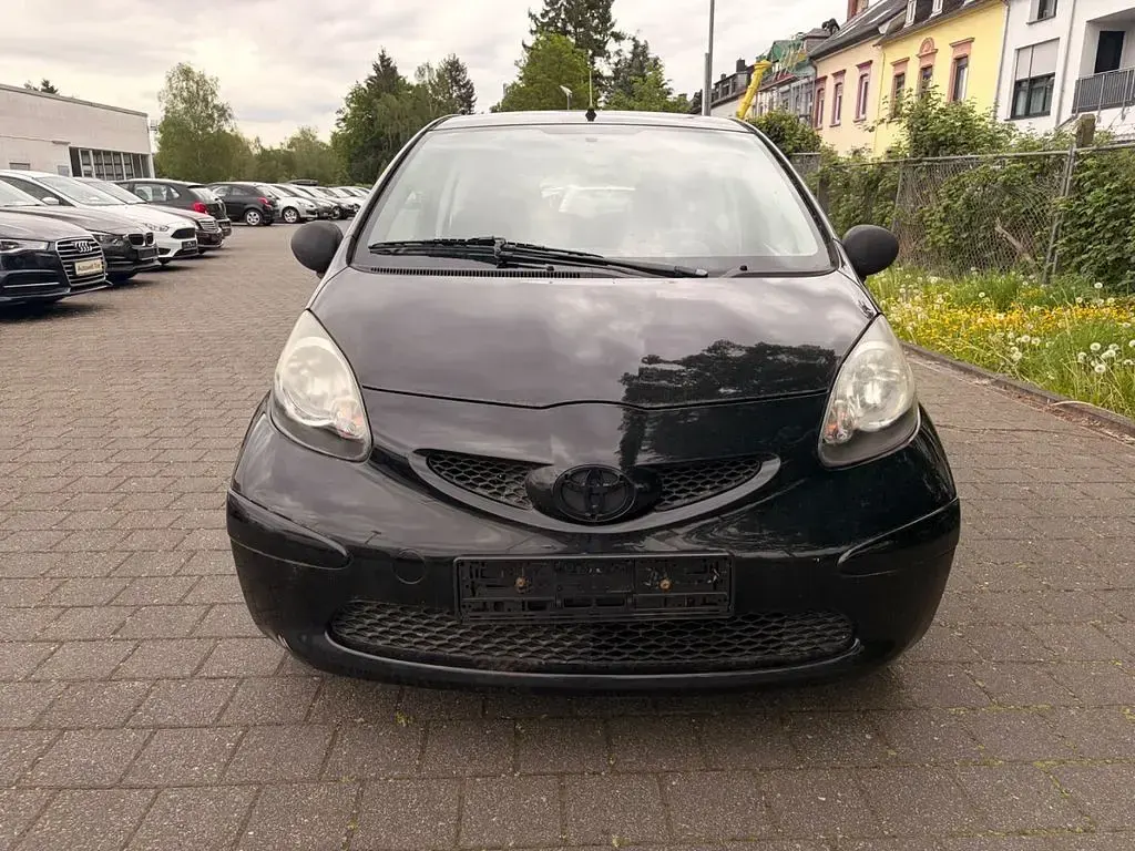 Gebraucht Toyota Aygo Basis 68 PS (50 kW) 2007 Schwarz Kleinwagen