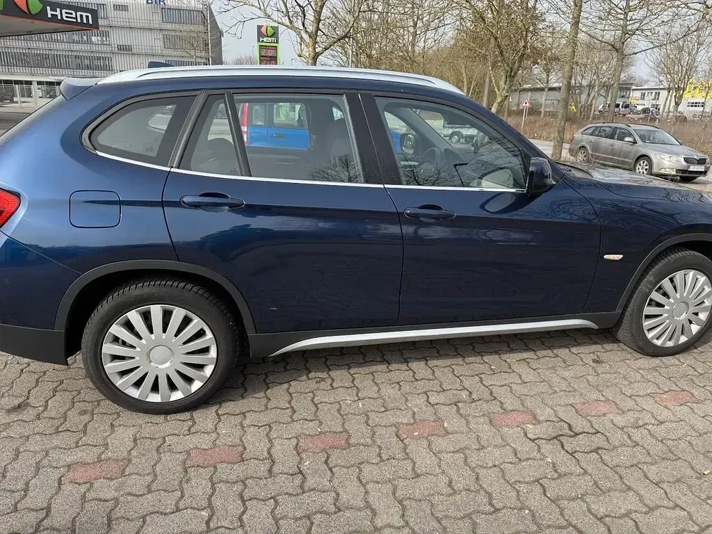Gebraucht BMW X1 184 PS (135 kW) 2012 Blau SUV