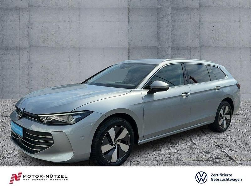 Silber Gebraucht 2024 VW Passat Business Kombi | 32.260 € (Fairer Preis) - Bild 1/4