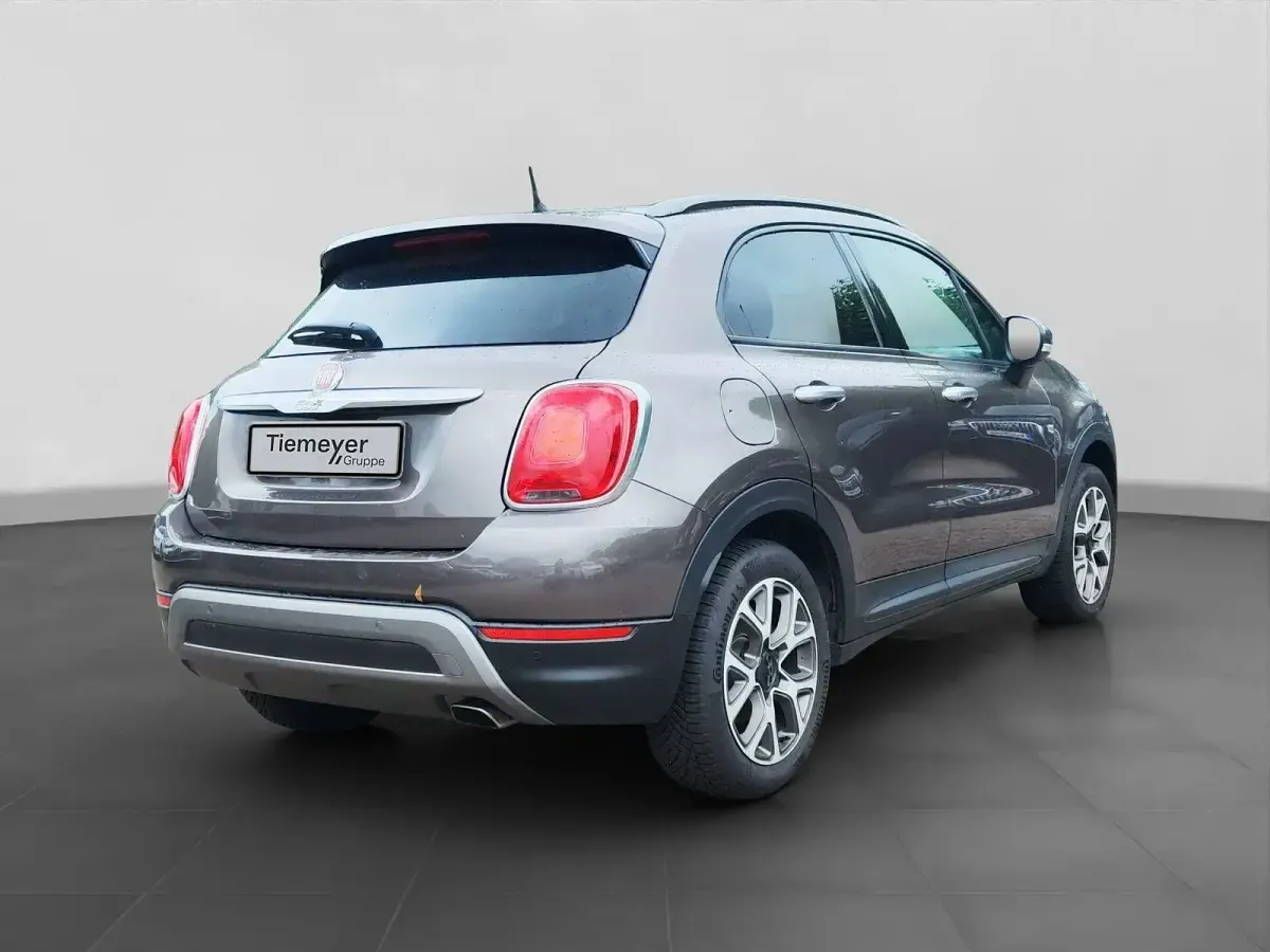 Gebraucht Fiat 500X Cross 140 PS (102 kW) 2016 Braun SUV
