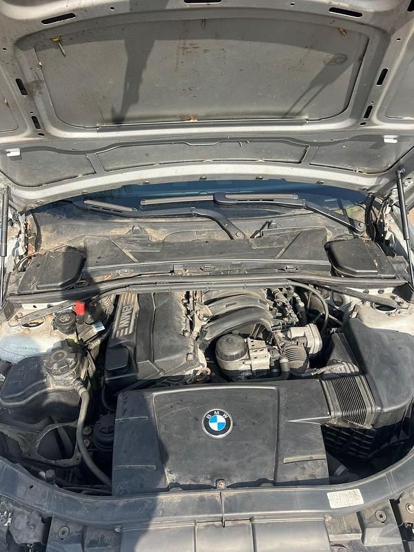 Gebraucht BMW 318 2006 Grau Limousine