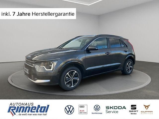Grau Neu 2025 Kia Niro Vision SUV | 31.397 € (Fairer Preis) - Bild 1/4