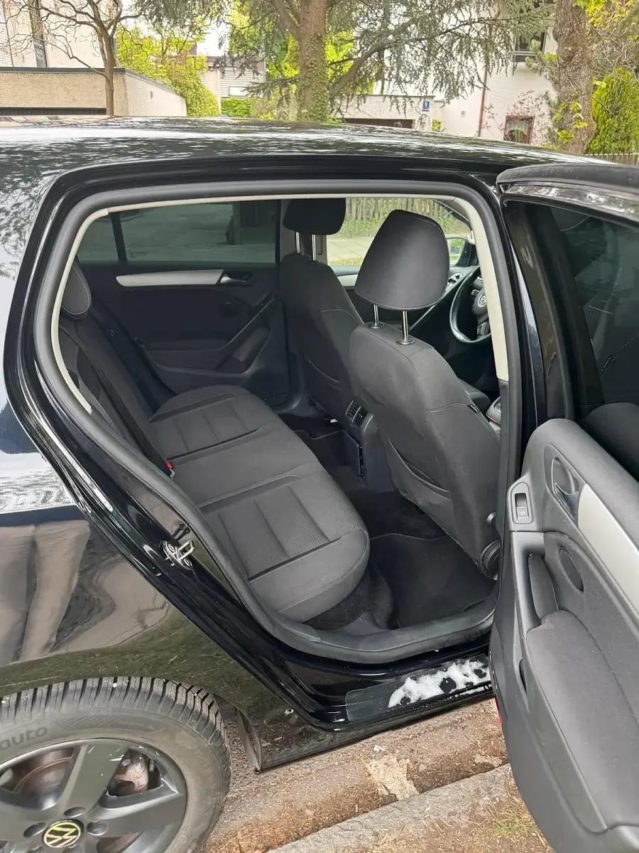 Gebraucht VW Golf VI 122 PS (89 kW) 2011 Schwarz Kleinwagen