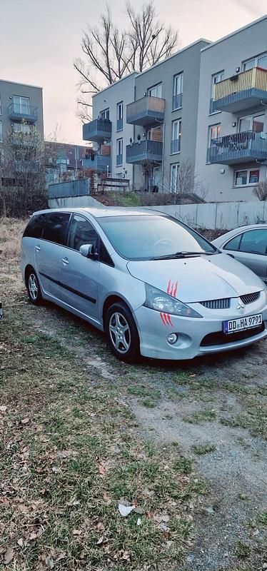 Silber Gebraucht 2004 Mitsubishi Grandis Van / Kleinbus | 1.550 € (Guter Preis) - Bild 1/4