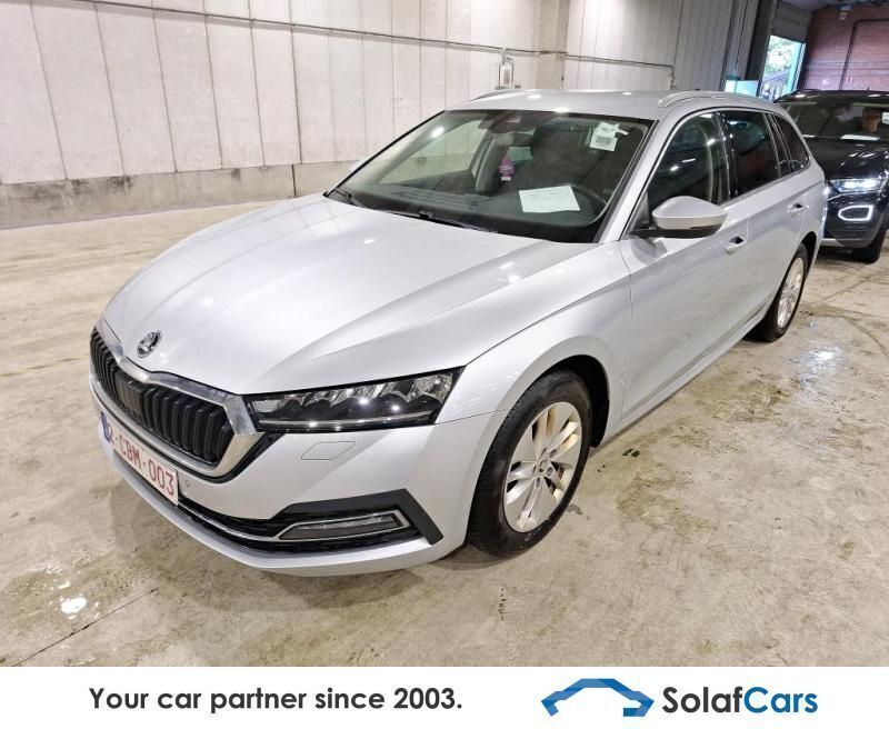Silber Gebraucht 2022 Skoda Octavia Clever Kombi | 11.979 € (Superpreis) - Bild 1/4