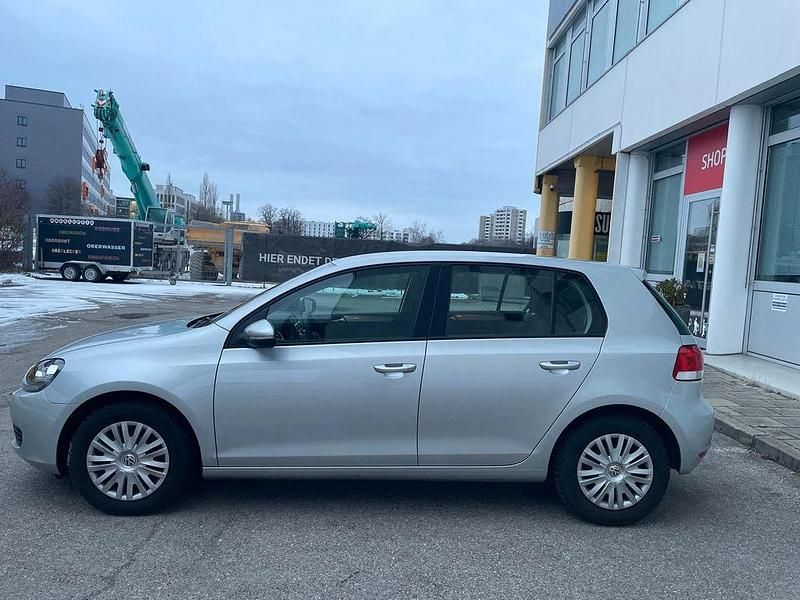 Gebraucht VW Golf VI Trendline 80 PS (58 kW) 2009 Silber Kleinwagen