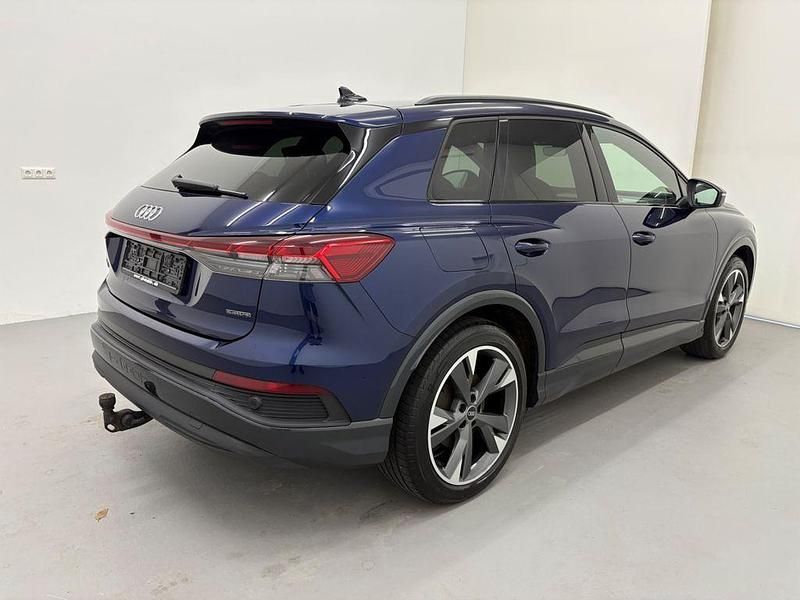 Blau Gebraucht 2022 Audi Q4 e-tron Sport SUV | 31.450 € (Guter Preis) - Bild 1/4