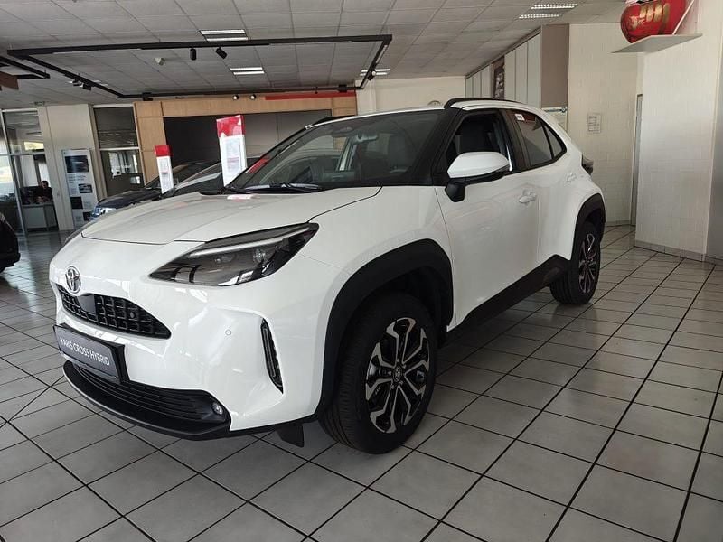 Weiß Neu 2025 Toyota Yaris Cross SUV | 29.590 € (Fairer Preis) - Bild 1/1