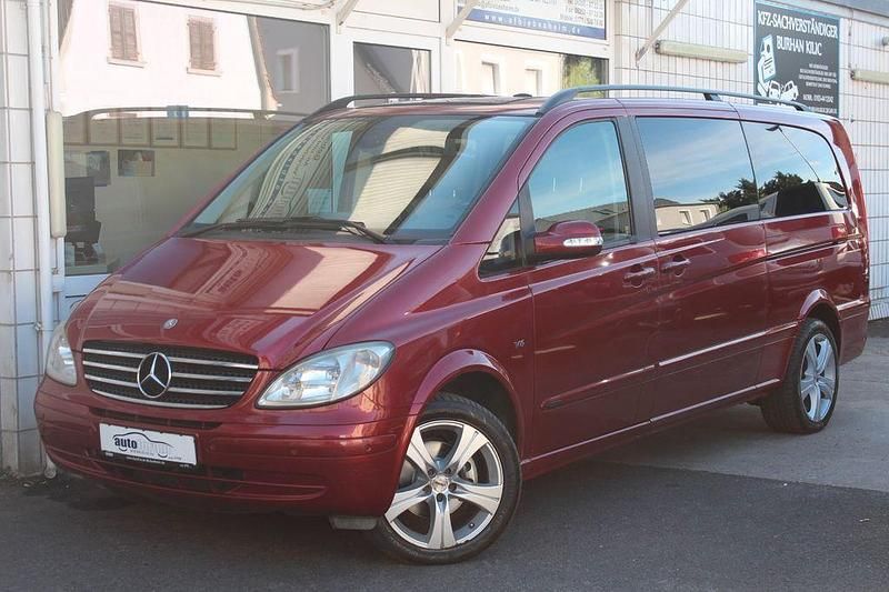 Rot Gebraucht 2009 Mercedes Viano Van / Kleinbus | 10.999 € (Fairer Preis) - Bild 1/4