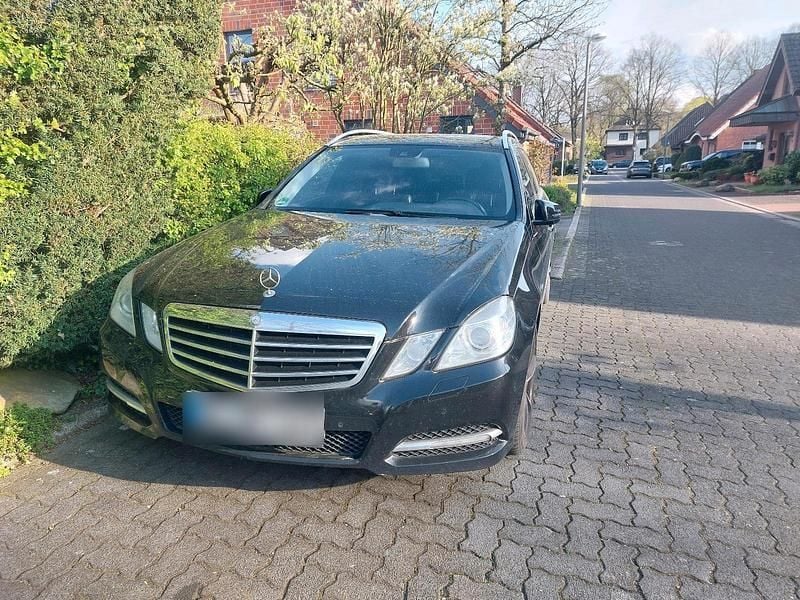 Second-hand Mercedes E350 265 CP (194 kW) 2011 Negru Break