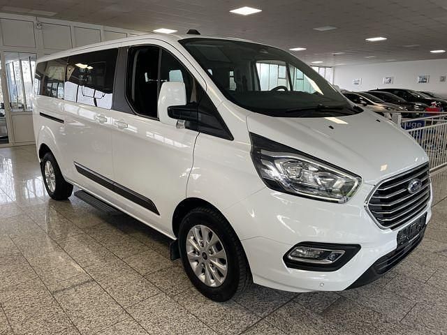 Gebraucht Ford Tourneo Custom 131 PS (96 kW) 2020 Weiss Van