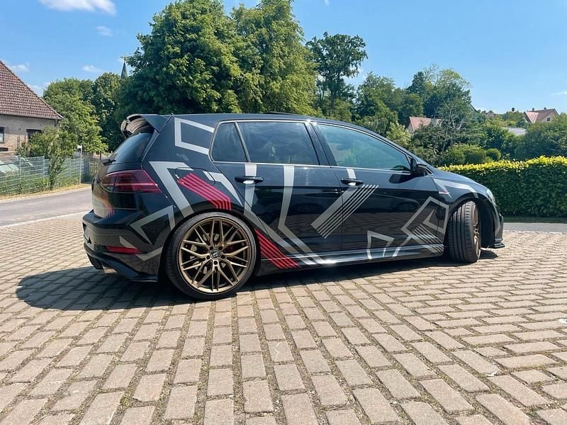 Gebraucht VW Golf VII 300 PS (220 kW) 2017 Schwarz Limousine