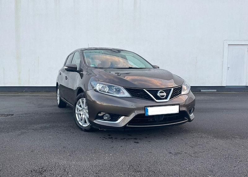 Braun Gebraucht 2017 Nissan Pulsar Tekna Limousine | 10.500 € (Guter Preis) - Bild 1/4