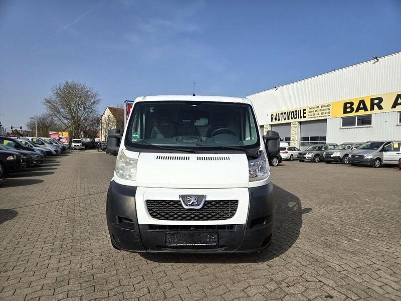 Gebraucht Peugeot Boxer Avantage 101 PS (74 kW) 2010 Weiß Van