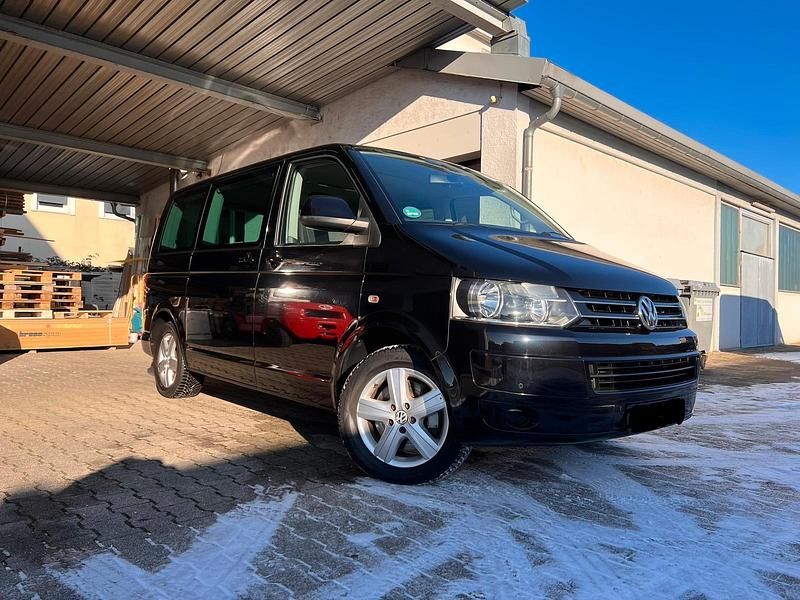Gebraucht VW Multivan Highline 179 PS (131 kW) 2010 Schwarz Van