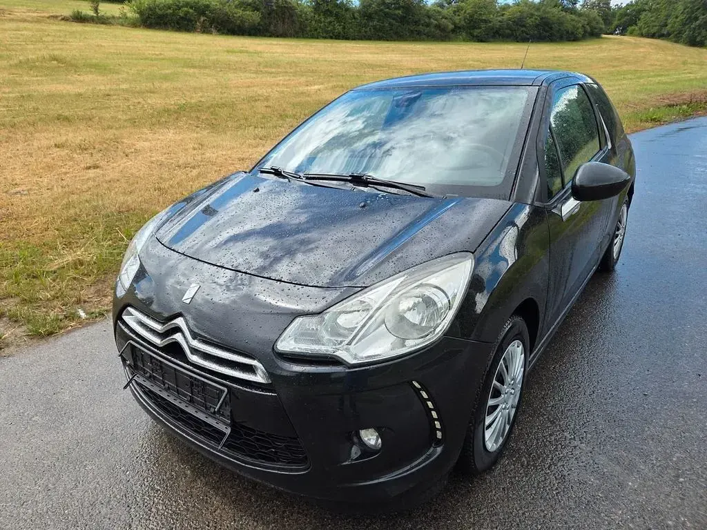 Gebraucht Citroën DS3 So Chic 120 PS (88 kW) 2010 Schwarz Kleinwagen