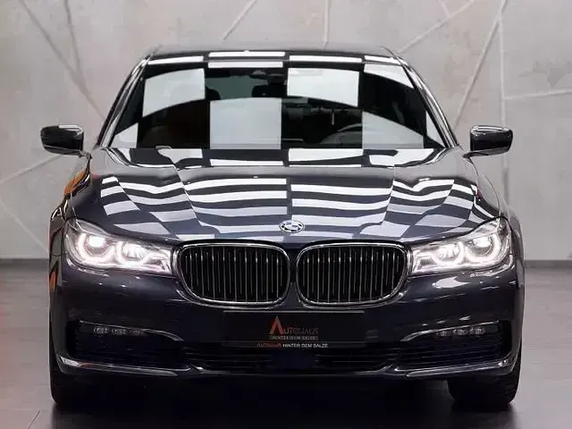 Gebraucht BMW 730 Sport Line 265 PS (194 kW) 2017 Grau Limousine