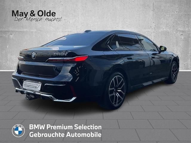 Gebraucht BMW 740 M Sport 299 PS (219 kW) 2025 Schwarz Limousine
