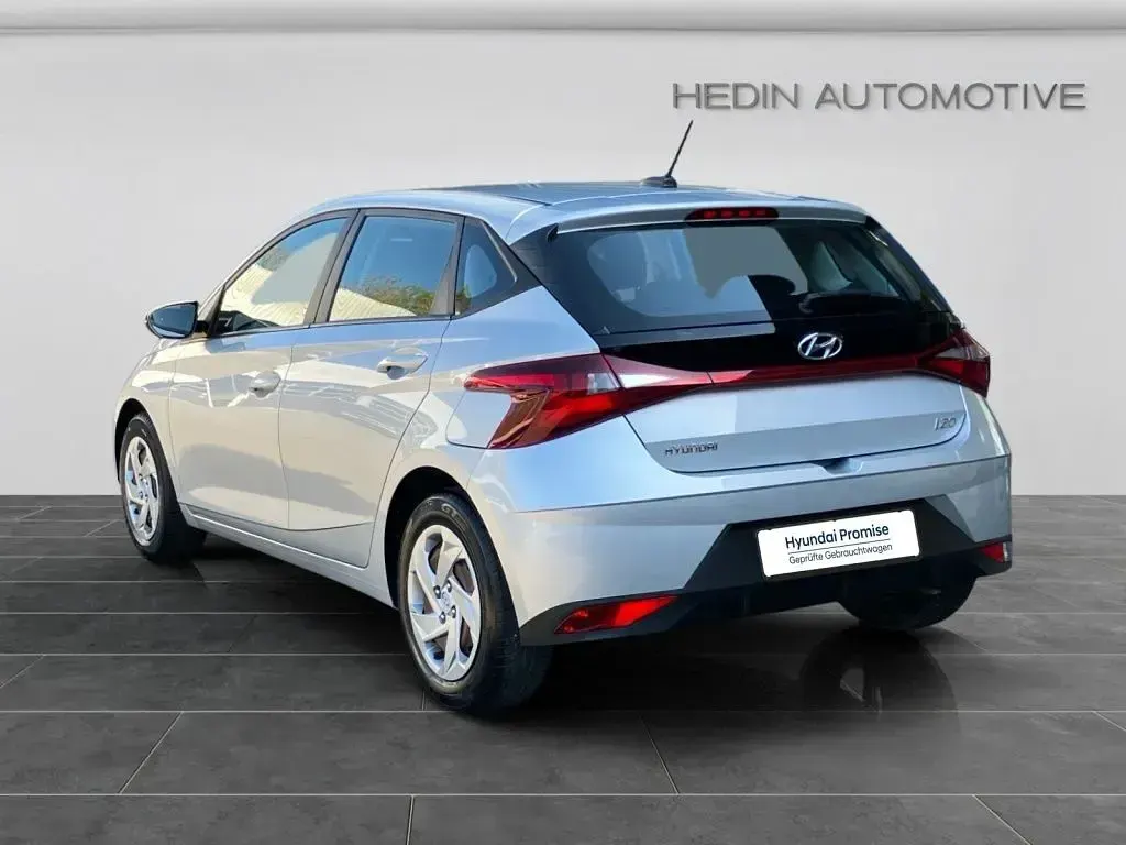 Gebraucht Hyundai i20 101 PS (74 kW) 2022 Silber Kleinwagen
