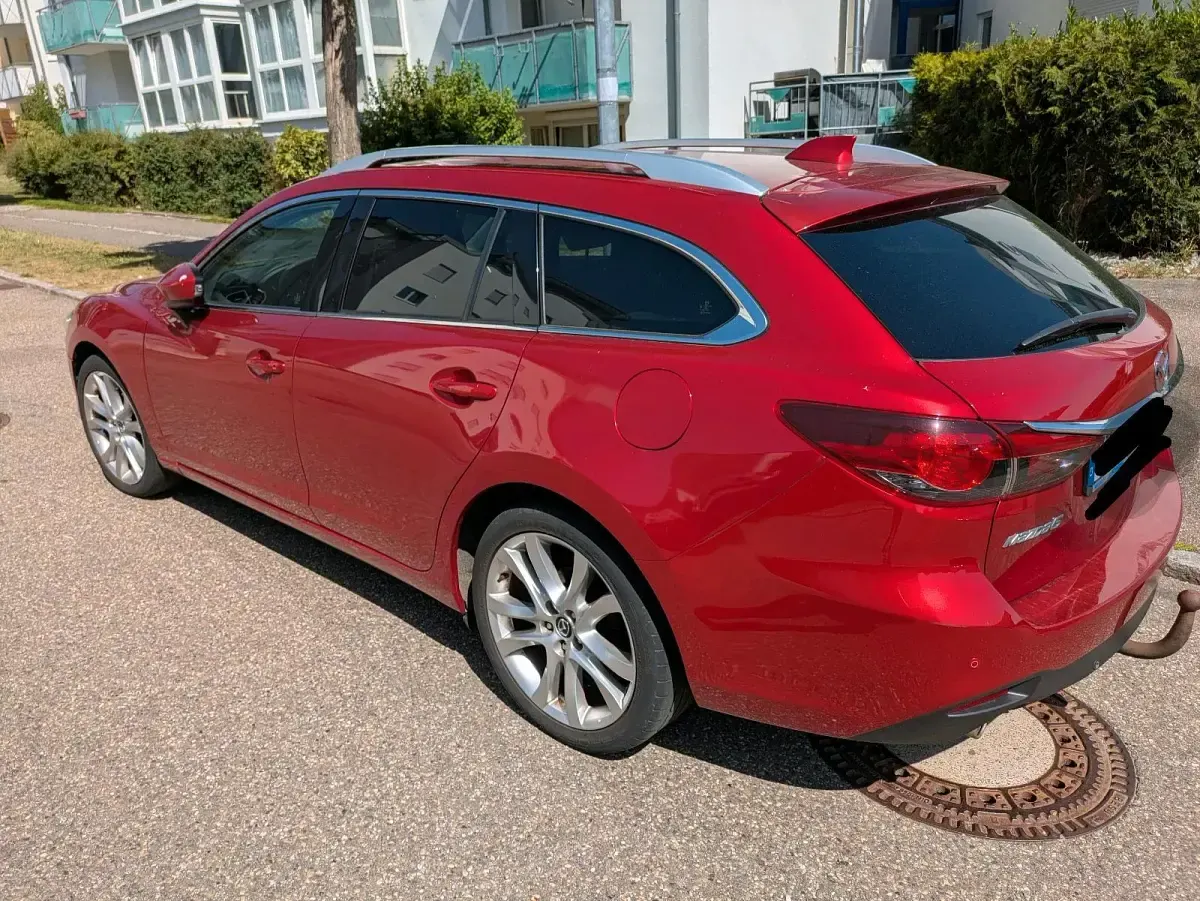 Gebraucht Mazda 6 175 PS (128 kW) 2014 Rot Kombi