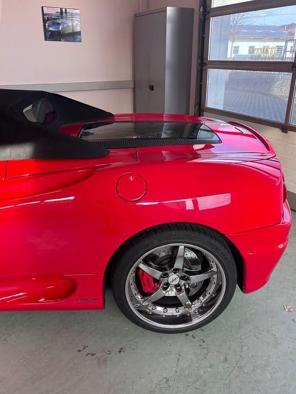 Gebraucht Ferrari 360 400 PS (294 kW) 2001 Rot Cabrio