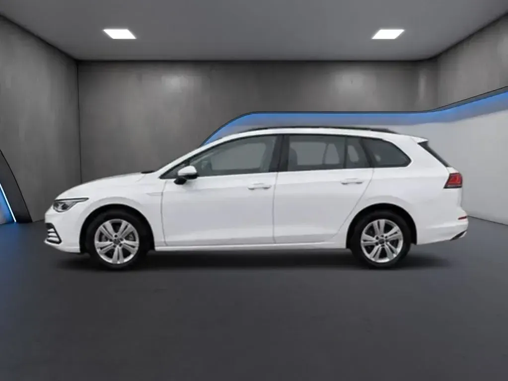 Gebraucht VW Golf VIII 116 PS (85 kW) 2022 Weiß Kombi