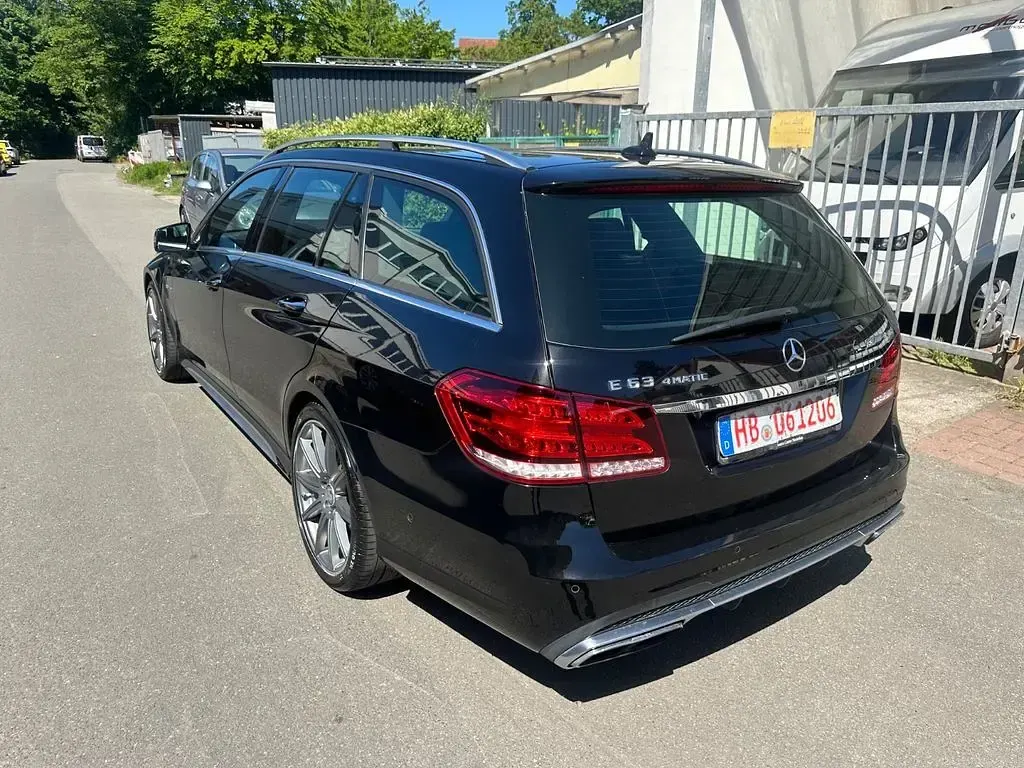 Gebraucht Mercedes E63S AMG AMG 585 PS (430 kW) 2014 Schwarz Limousine
