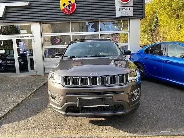 Usata Jeep Compass 241 CV (177 kW) 2020 Grigio SUV