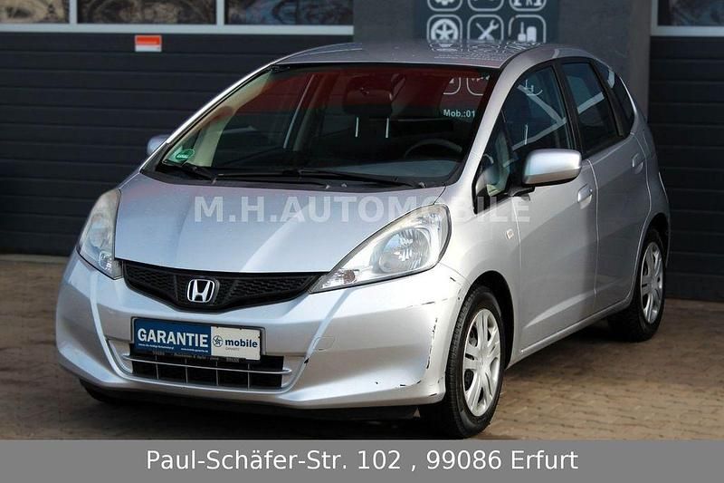 Gebraucht Honda Jazz Trend 90 PS (66 kW) 2013 Silber Kleinwagen