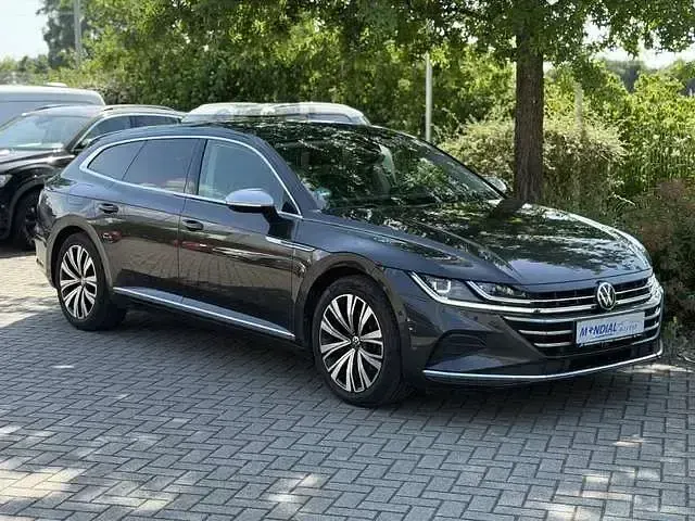 Gebraucht VW Arteon Elegance 150 PS (110 kW) 2023 Mangangrau metallic Kombi