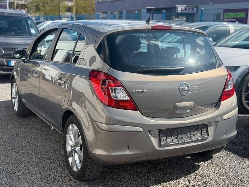 Gebraucht Opel Corsa Active 87 PS (63 kW) 2013 Grau Kleinwagen