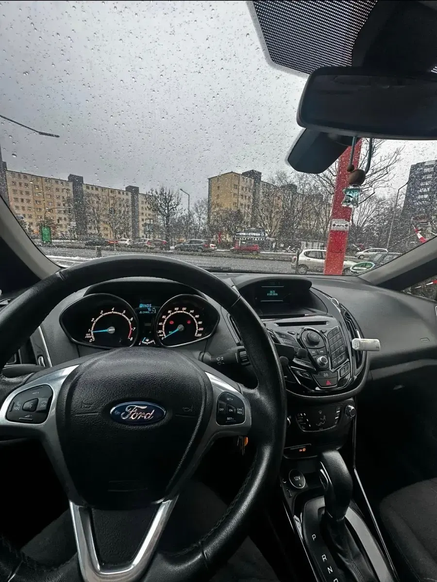 Gebraucht Ford B-MAX 105 PS (77 kW) 2014 Schwarz Van / Kleinbus