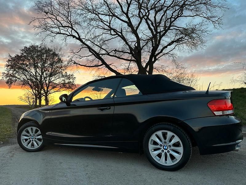 Gebraucht BMW 118 Cabriolet 2010 Schwarz Cabrio