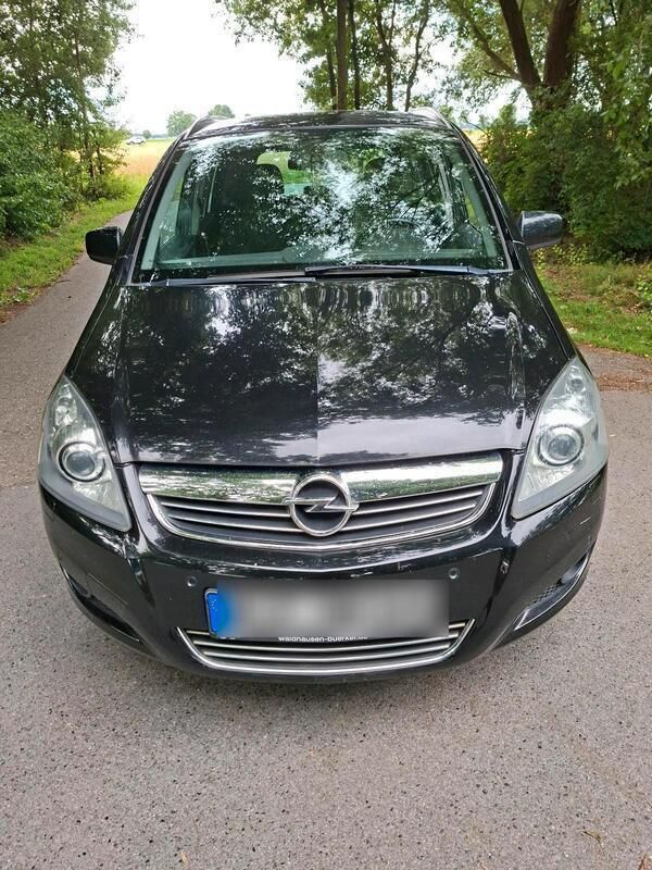 Schwarz Gebraucht 2011 Opel Zafira Van / Kleinbus | 1.950 € - Bild 1/4