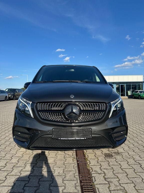 Gebraucht Mercedes V300 Edition 237 PS (174 kW) 2023 Grau Van / Kleinbus