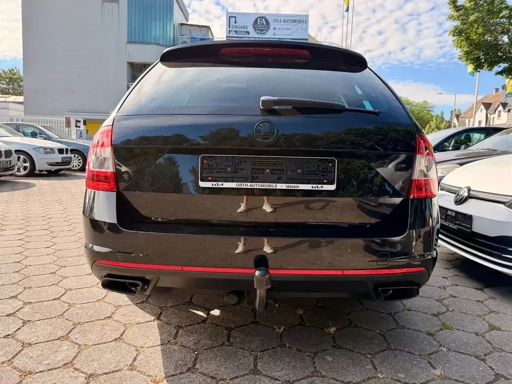 Gebraucht Skoda Octavia RS 230 PS (169 kW) 2016 Cerna magic/black magic (metallic) Kombi