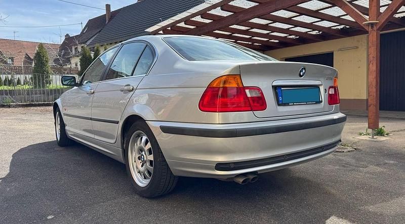 Gebraucht BMW 325 192 PS (141 kW) 2001 Silber Limousine