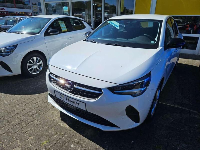 Weiss banquise (metallic) Gebraucht 2024 Opel Corsa Elegance Kleinwagen | 18.490 € (Fairer Preis) - Bild 1/4