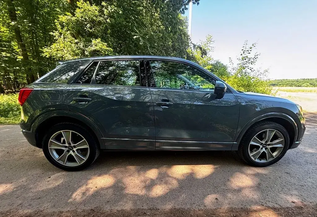 Gebraucht Audi Q2 Design 190 PS (139 kW) 2019 Grau SUV