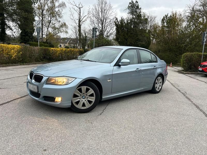 Używany BMW 320 170 KM (125 kW) 2009 Sedan/Limuzyna