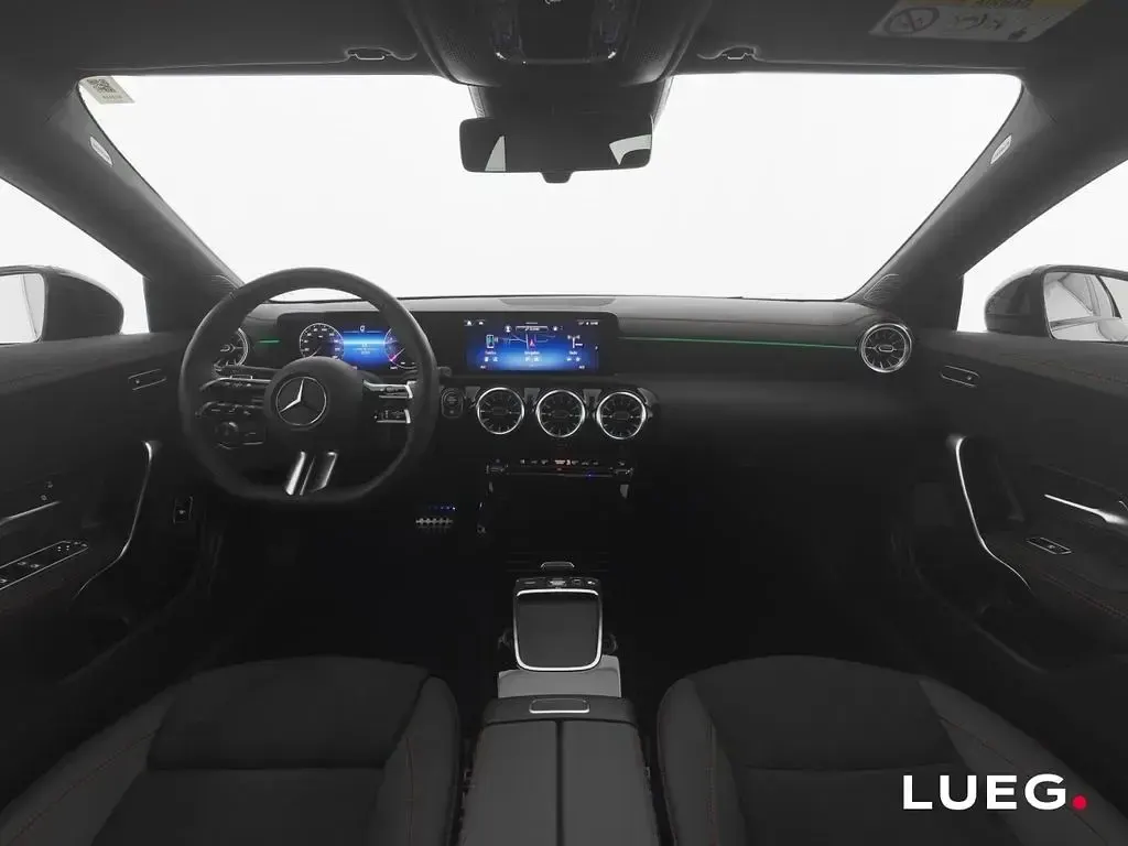 Gebraucht Mercedes CLA200 AMG 163 PS (119 kW) 2025 Schwarz Limousine