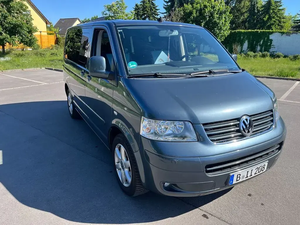 Gebraucht VW Multivan 174 PS (127 kW) 2007 Grau Van / Kleinbus
