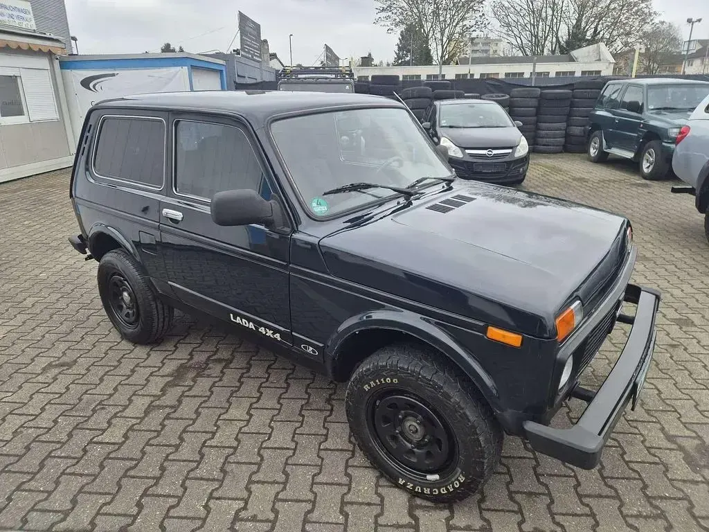 Second-hand Lada niva 83 CP (61 kW) 2014 Verde SUV